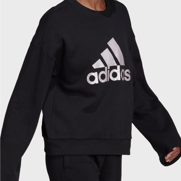 NWT ADIDAS SWEATSHIRT - Picture 1 of 9